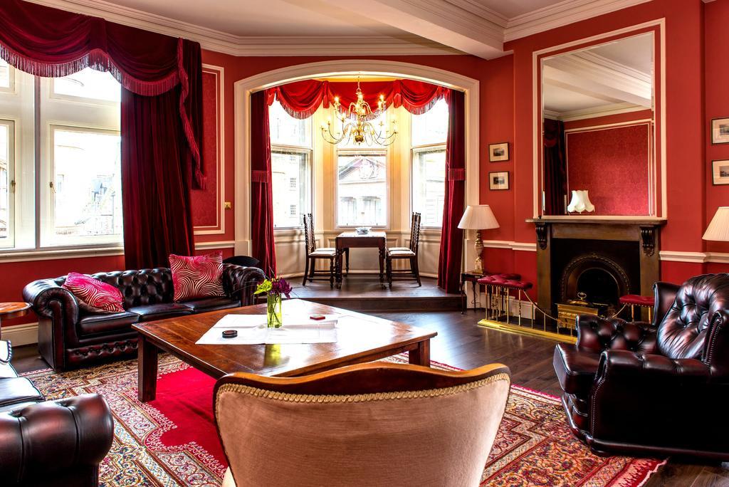 Royal Mile Mansions 14 Appartamento Edimburgo Esterno foto